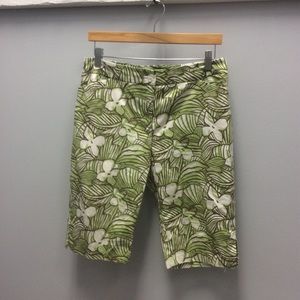 Tribal green floral patterned bermuda shorts 8